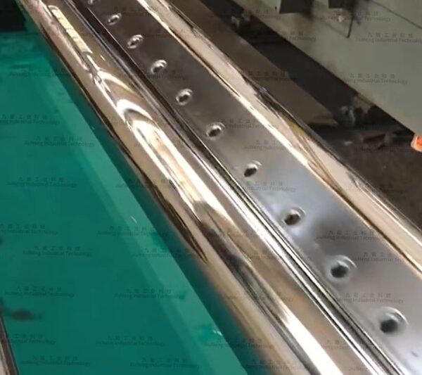 Mirror comma scraper